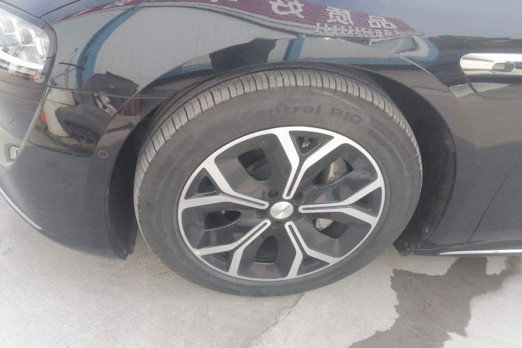 Used Hima Luxeed S7 2025 855 km Max