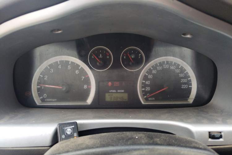 Used Huatai Santa Fe Classic 2012 2.0L Gasoline Manual Two-Wheel Drive Navigation Edition Instrument Cluster