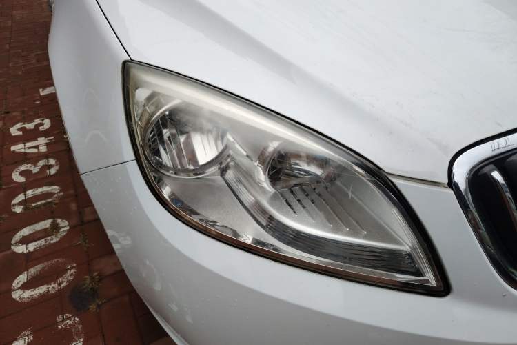 Used Buick GT 2013 GT 1.6L Manual Entry-Level Model Right Front Headlight