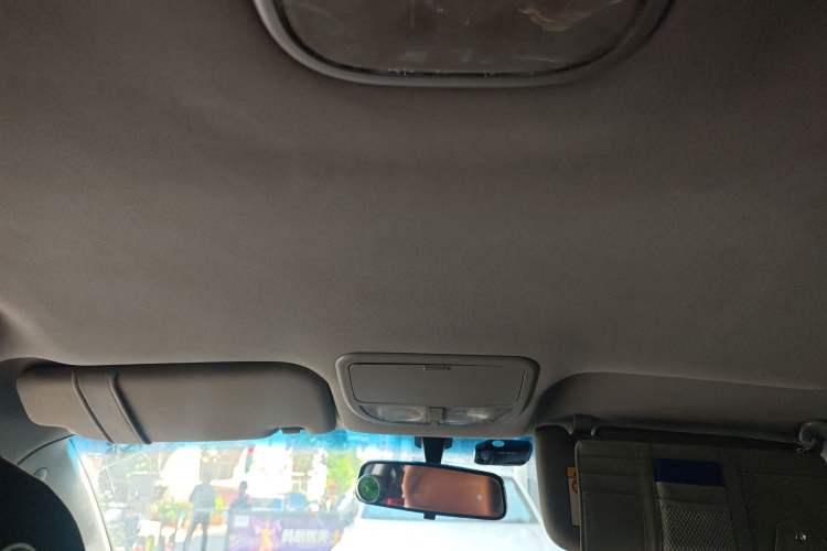 Used Geely Auto Classic Emgrand 2013 Sedan 1.5L Manual Entry-Level Model
