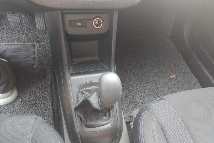 Used Baojun 310 2016 1.2L manual Comfort trim level
