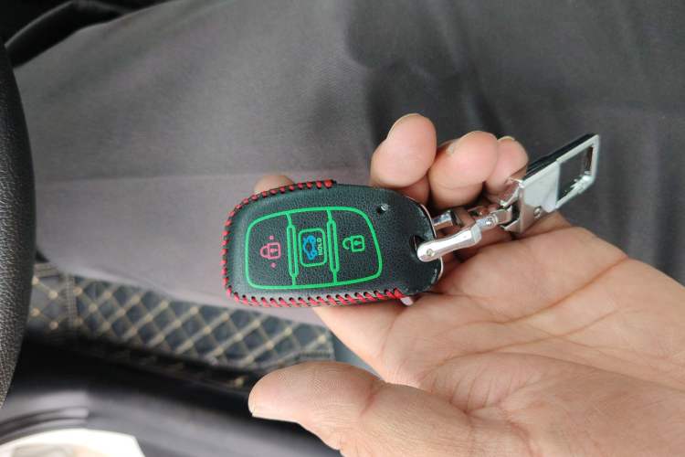 Used Hyundai Elantra (5th Generation / Langdong) 2015 1.6L Automatic Leading Model