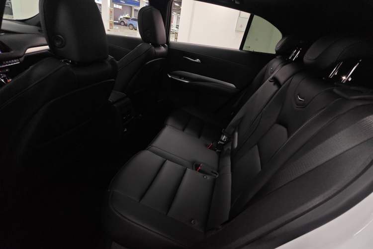 Used Cadillac XT4 2021 28T Two-Wheel Drive Luxury Version
