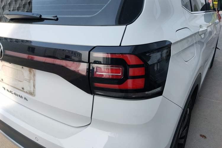 Used Volkswagen Tacqua 2021 1.5L Automatic Yue Zhi Lian Edition Right Rear Taillight