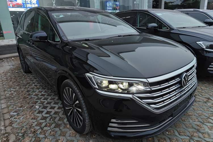 Used Volkswagen Viloran 2024 380TSI Premium Edition
