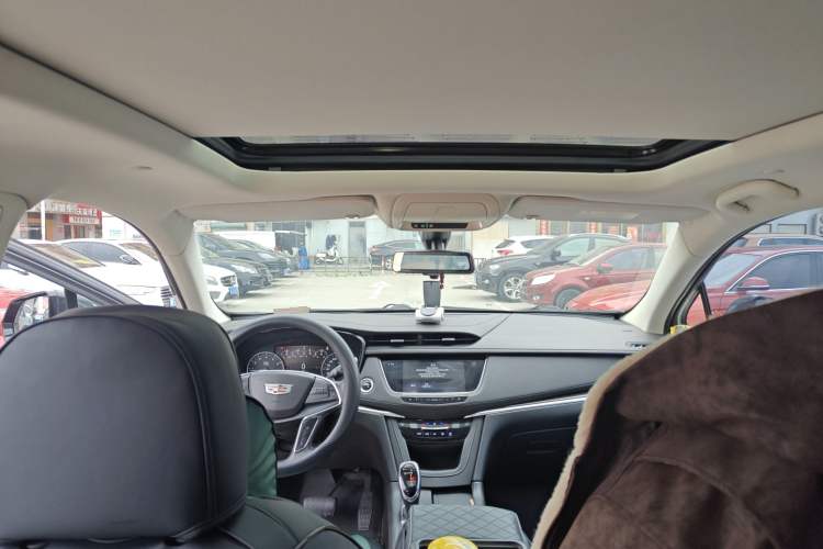Used Cadillac XT5 2018 25T Luxury Model
