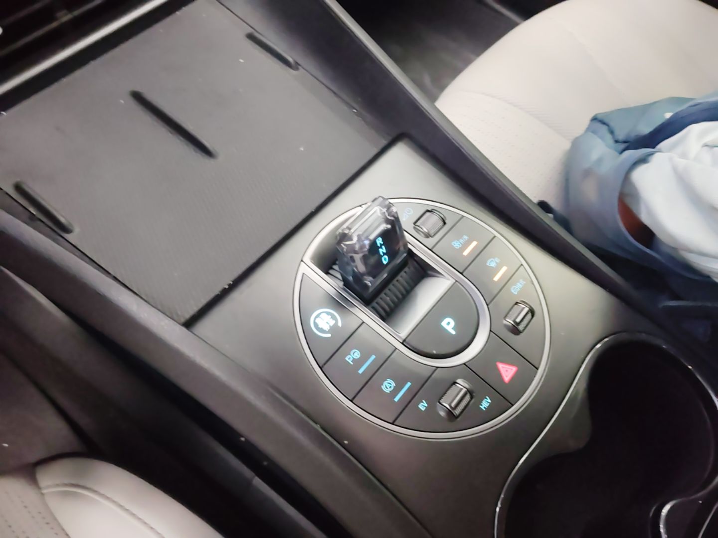 BYD Seal 05 DM-i 2025 DM-i Smart Drive 55KM Prestige Model — снимка 18