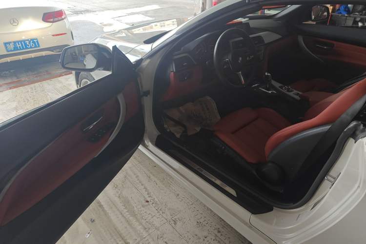 Used BMW 4 Series 2014 420i Convertible Sports Design Package