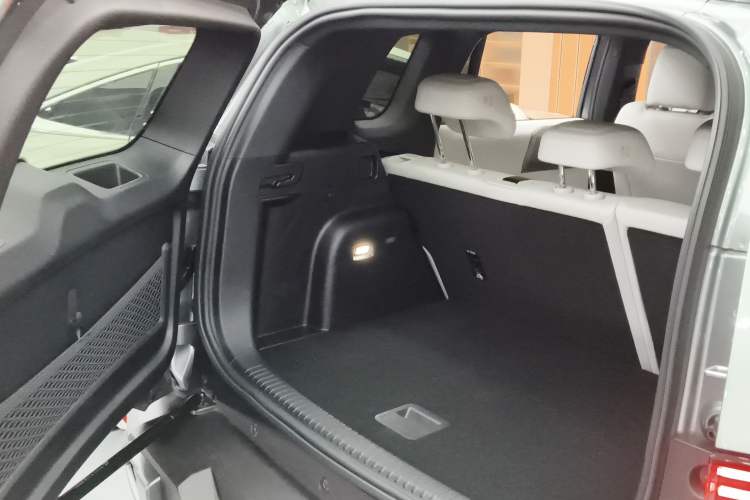 Used Formula Leopard Titanium 3 2025 501KM All-Wheel Drive Intelligent Driving Ultra Version
