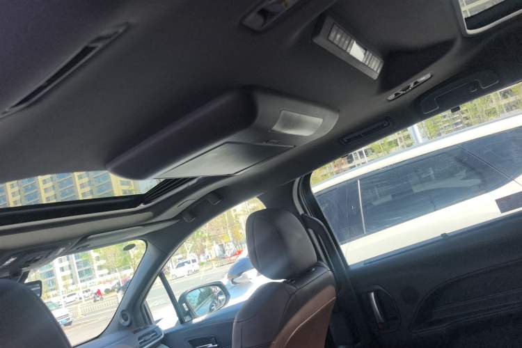 Used Toyota Granvia 2023 2.5L Hybrid Flagship VIP Edition Headliner