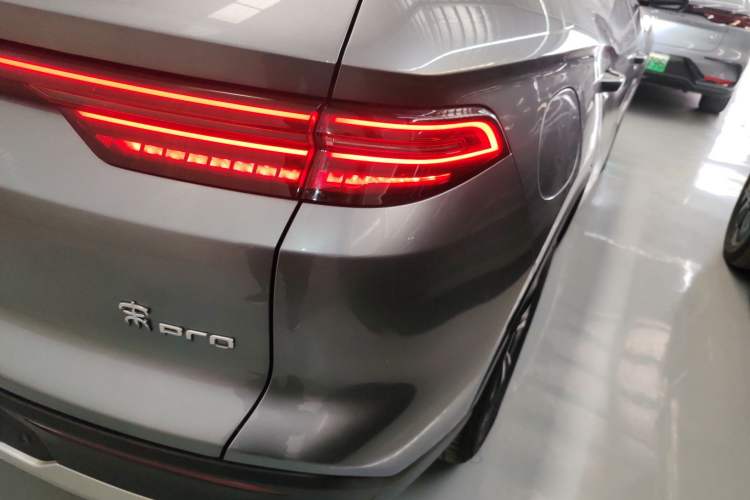 Used BYD Song Pro New Energy 2025 Second-Generation DM-i 75KM Leading Edition Exterior 3