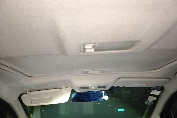 Used Nissan Tiida 2011 1.6L CVT Smart Version
