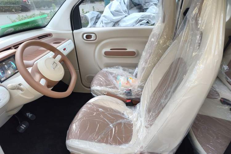 Used Bestune Pony 2026 Model 222km Shining Horse Left Front Seat