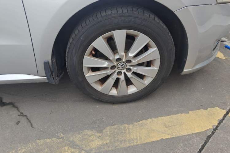 Used Volkswagen Lavida 2013 1.6L Manual Comfort Edition

