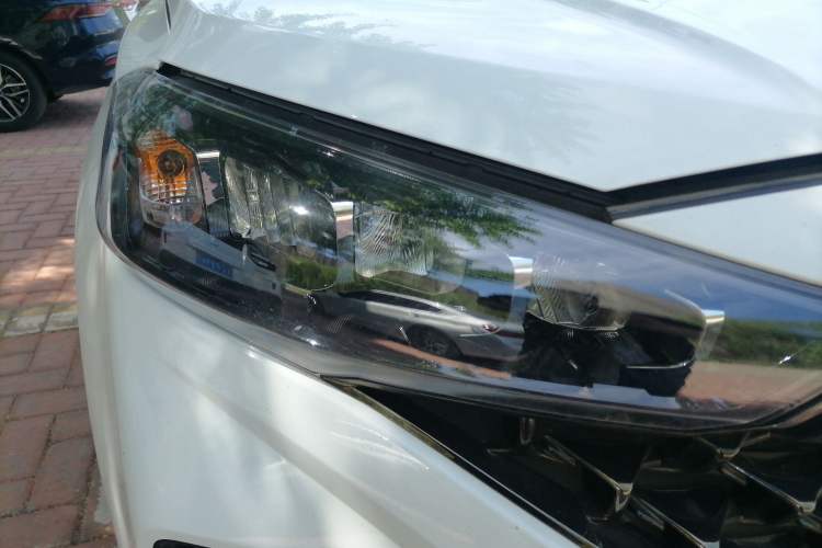 Used Hyundai ix35 2021 2.0L Automatic 2WD GLS Leading Edition Right Front Headlight