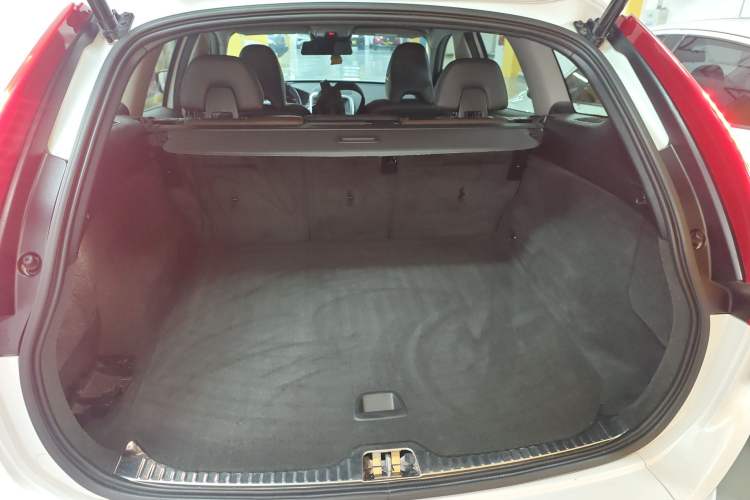 Used Volvo XC60 2017 T5 AWD Smart Upgrade Edition
