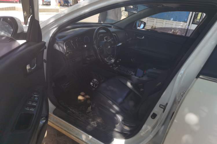 Used Kia K4 2017 1.6T Automatic T-DLX Turbo Driver Seat