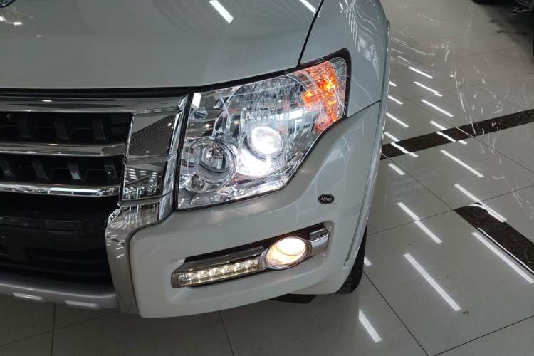 Used Mitsubishi Pajero 2020 3.0L Automatic Standard Edition