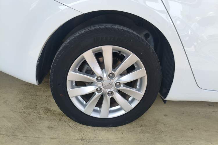 Used Kia K3 2015 1.6L Automatic GLS
