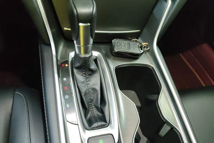 Used Honda Accord 2022 260TURBO Luxury Edition Gear Lever