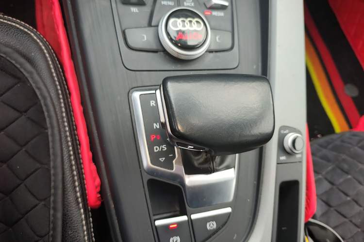 Used Audi A4L 2017 Plus 40 TFSI Ambition Model
