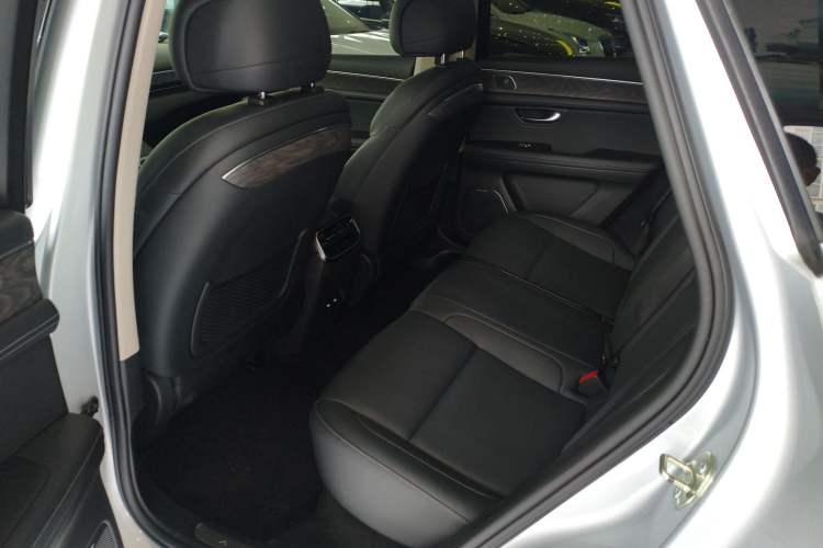 Used Hima AITO M5 2022 Extended-Range Four-Wheel Drive Performance Version Interior 4