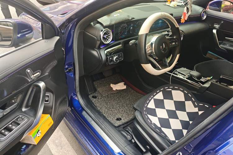 Used Mercedes-Benz A-Class 2020 Restyled A 200 L Sport Sedan Fashion Version Driver Seat