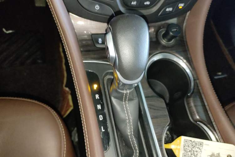 Used Buick Envision 2017 28T Four-Wheel Drive Elite Model Gear Lever