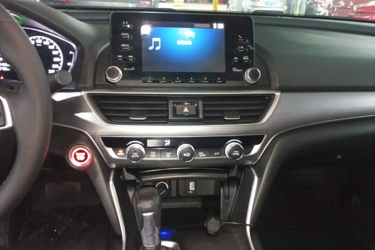 Used Honda Accord 2018 260TURBO Elite Edition China V Audio And AC Panel