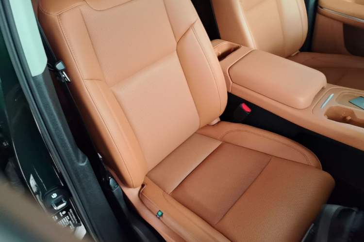 Used Leapmotor C16 2024 Range-Extended 200 LiDAR Edition Right Front Seat