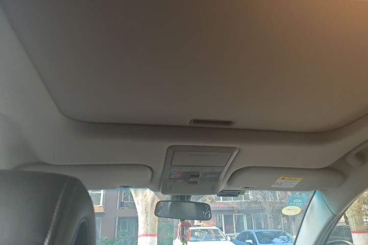 Used Chevrolet Captiva 2015 2.4L Two-Wheel Drive Urban Version 5 Seats
