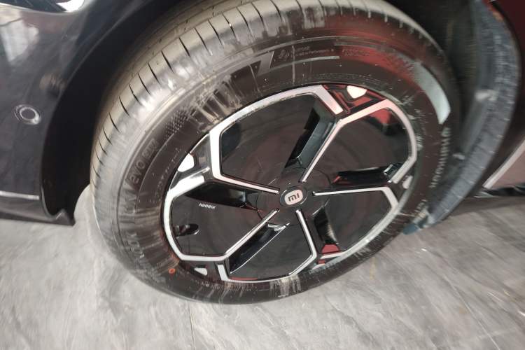 Used Xiaomi Auto YU7 2025 Ultra-Long Range Rear-Wheel Drive Version