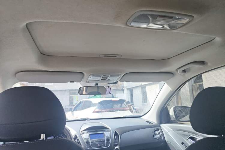 Used Hyundai ix35 2013 2.0L Automatic 2WD Comfort GL China IV Standard Headliner