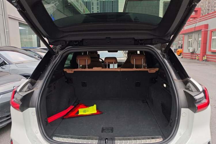 Used Nio ES6 2020 420 km Sport Edition
