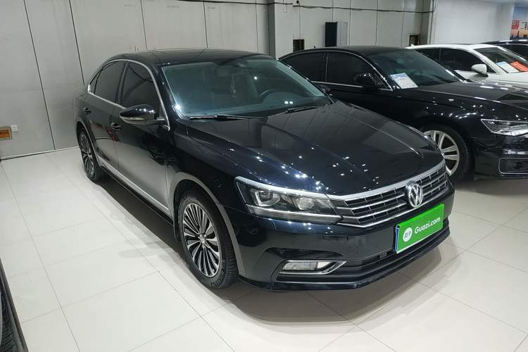 Used Volkswagen Passat 2017 330TSI DSG Luxury Edition
