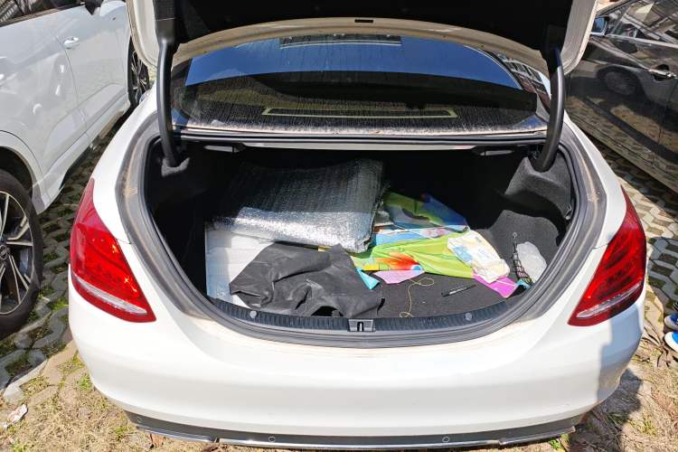 Used Mercedes-Benz C-Class 2015 C 200 L