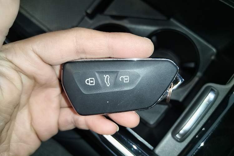 Used Volkswagen ID.4 X 2025 Smart Version Pure & Intelligent Enjoyment Edition
