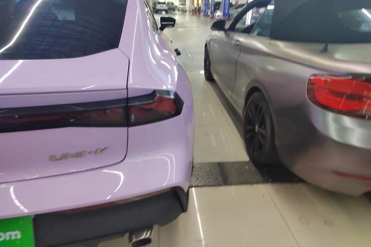 Used CHANGAN UNI-V 2022 1.5T Smart Navigation Version Right Rear Taillight