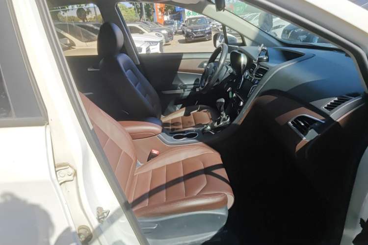 Used Haima V70 2016 1.5T Automatic "Comfort & Enjoyment" 6-Seater