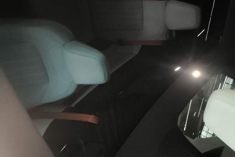 Used ONVO L60 2024 60 kWh Rear-Drive Version
