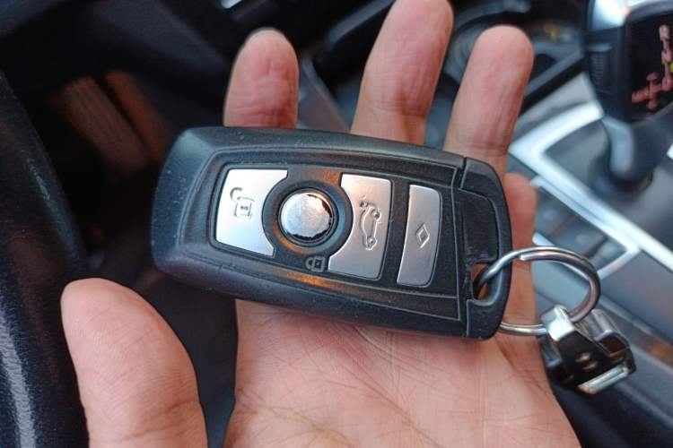 Used BMW 5 Series 2013 525Li Luxury Model Vehicle Key