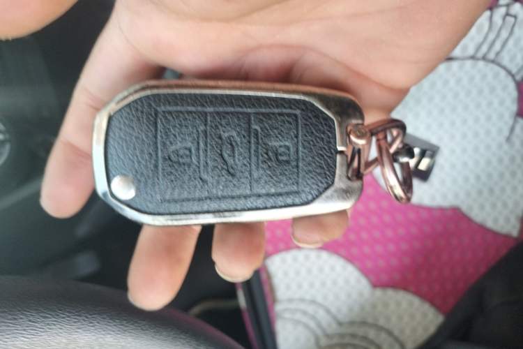 Used Peugeot 2008 2014 1.6L Manual Trend Edition Vehicle Key