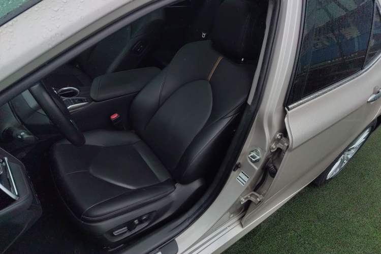 Used Toyota Camry 2019 2.5G Luxury Edition China VI Standard Left Front Seat