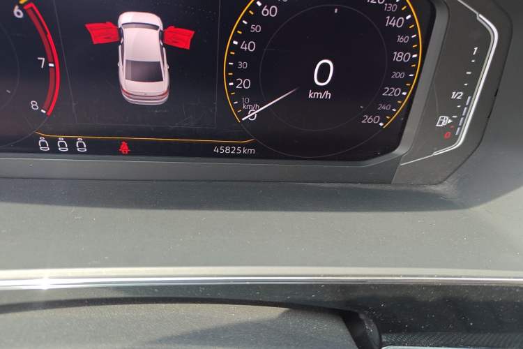 Used Volkswagen Passat 2022 330TSI Starry Elite Edition Odometer Close Up