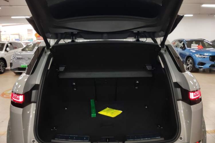 Used Land Rover Range Evoque 2022 Facelifted Aurora L 249 PS R-Dynamic Luxury Edition
