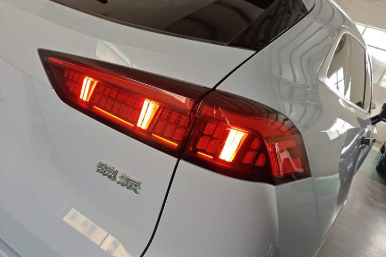 Used Wey Mocha 2021 2.0T Two-Wheel-Drive Premium Edition
