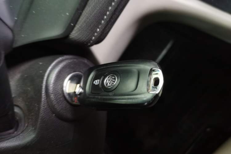 Used Buick GL6 2018 18T 6-Seater Elite Model
