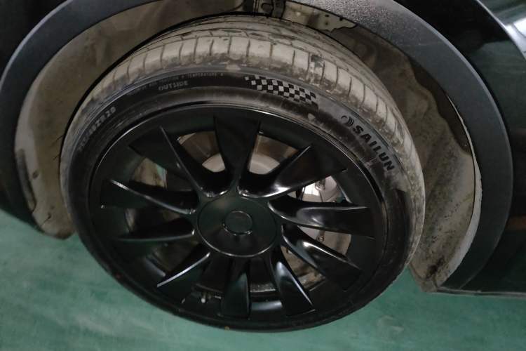 Used Tesla Model Y 2021 Standard Range Rear-Wheel Drive Version
