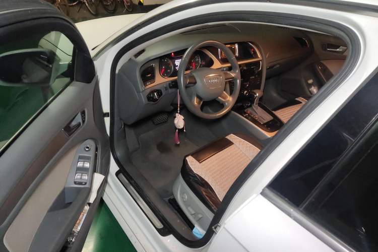 Used Audi A4L 2013 30 TFSI Automatic Comfort Model