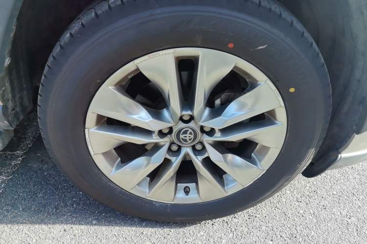 Used Toyota Wildlander 2020 Dual-Motor 2.5L E-CVT Four-Wheel Drive Luxury Edition